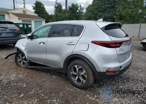 2020 Kia Sportage Lx z USA, uszkodzony, nr VIN KNDPMCAC3L7642589